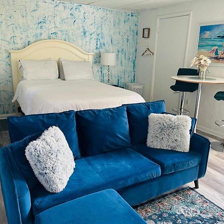 Cozy Studio Only 10 Minutes By Car Of Siesta Key Σεϊρασότα Εξωτερικό φωτογραφία
