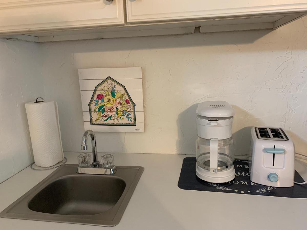 Cozy Studio Only 10 Minutes By Car Of Siesta Key Σεϊρασότα Εξωτερικό φωτογραφία