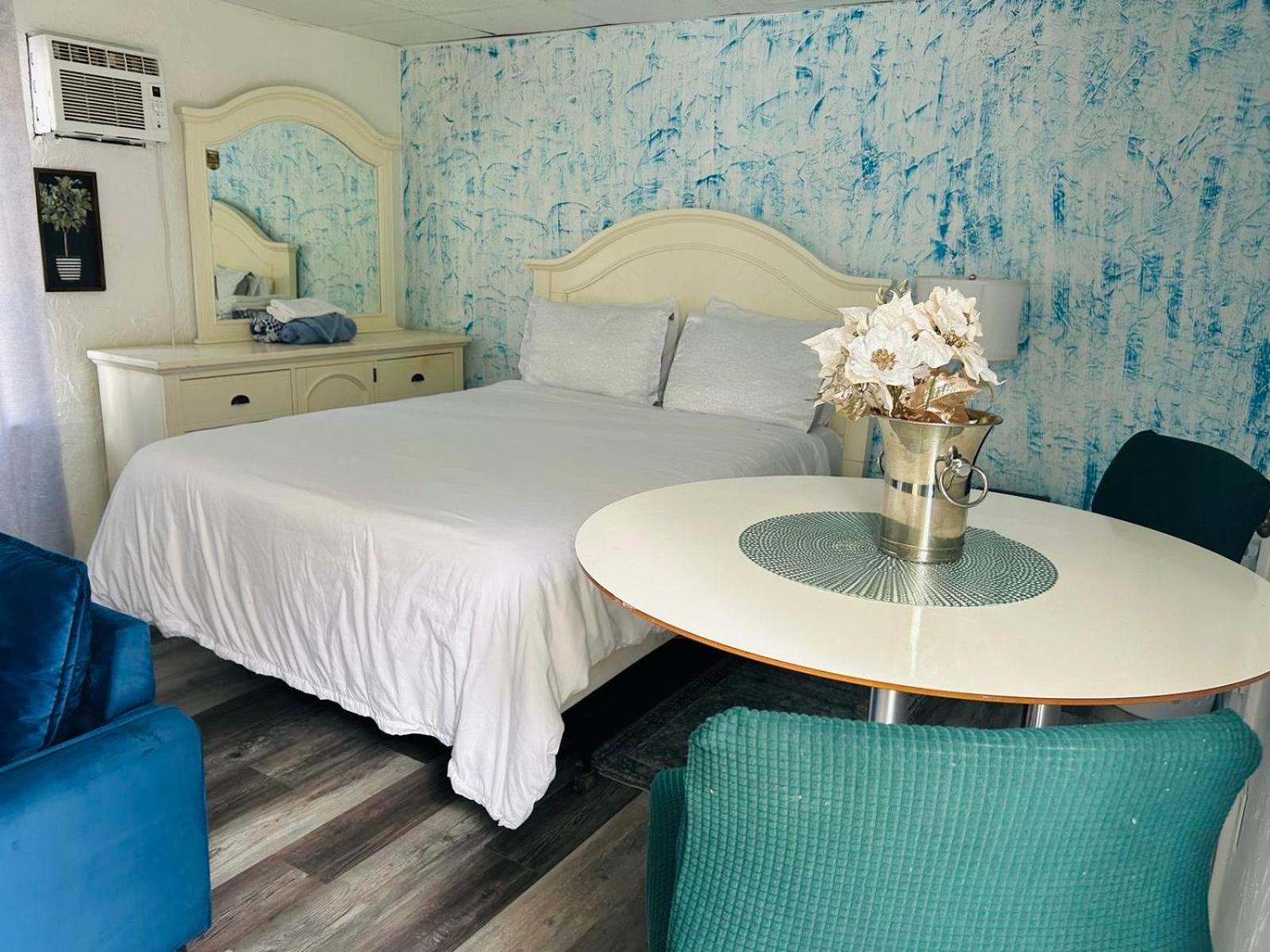 Cozy Studio Only 10 Minutes By Car Of Siesta Key Σεϊρασότα Εξωτερικό φωτογραφία